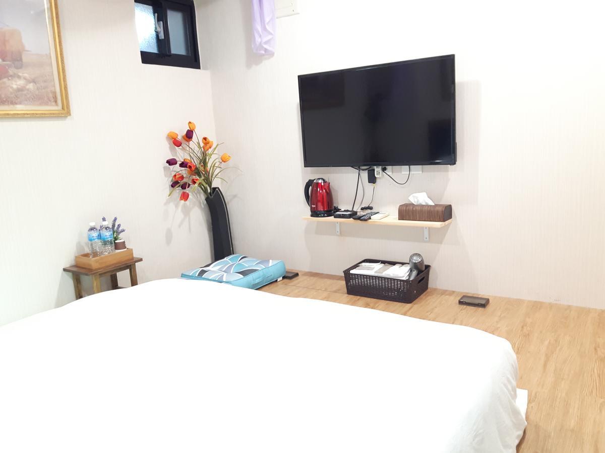 Appartement Hase Spring à Tainan Extérieur photo