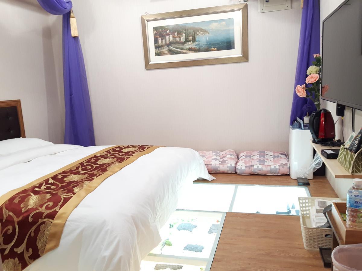 Appartement Hase Spring à Tainan Extérieur photo